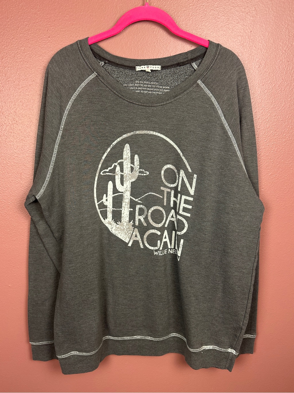 On The Road Again Willie Nelson Sweatshirt Junk Food The Brand Size Xl
